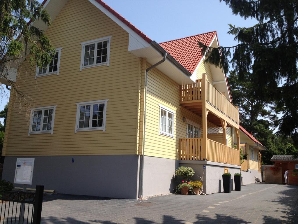 Haus Stoertebeker Appartements - Hotel Garni, Seebad Lubmin Bagian luar foto