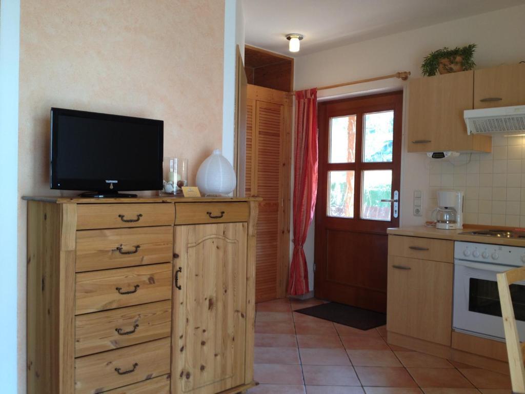 Haus Stoertebeker Appartements - Hotel Garni, Seebad Lubmin Ruang foto