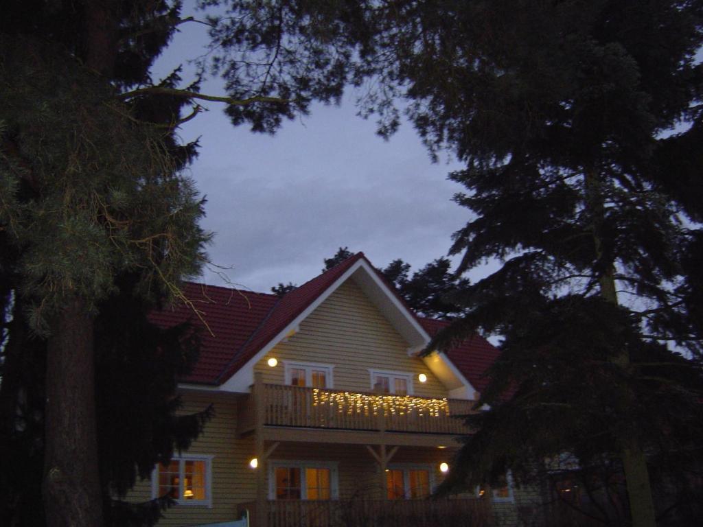 Haus Stoertebeker Appartements - Hotel Garni, Seebad Lubmin Bagian luar foto