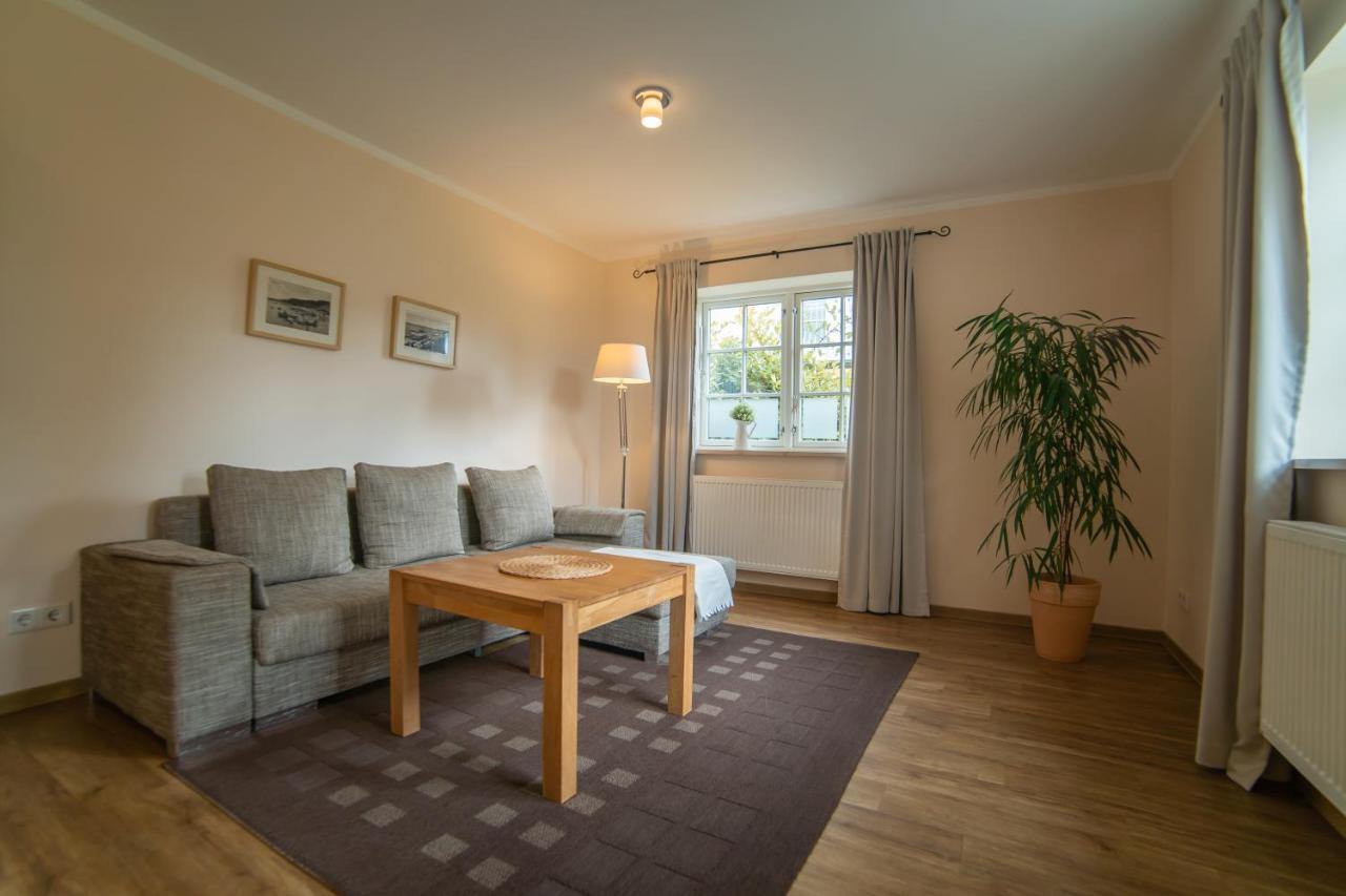 Haus Stoertebeker Appartements - Hotel Garni, Seebad Lubmin Bagian luar foto
