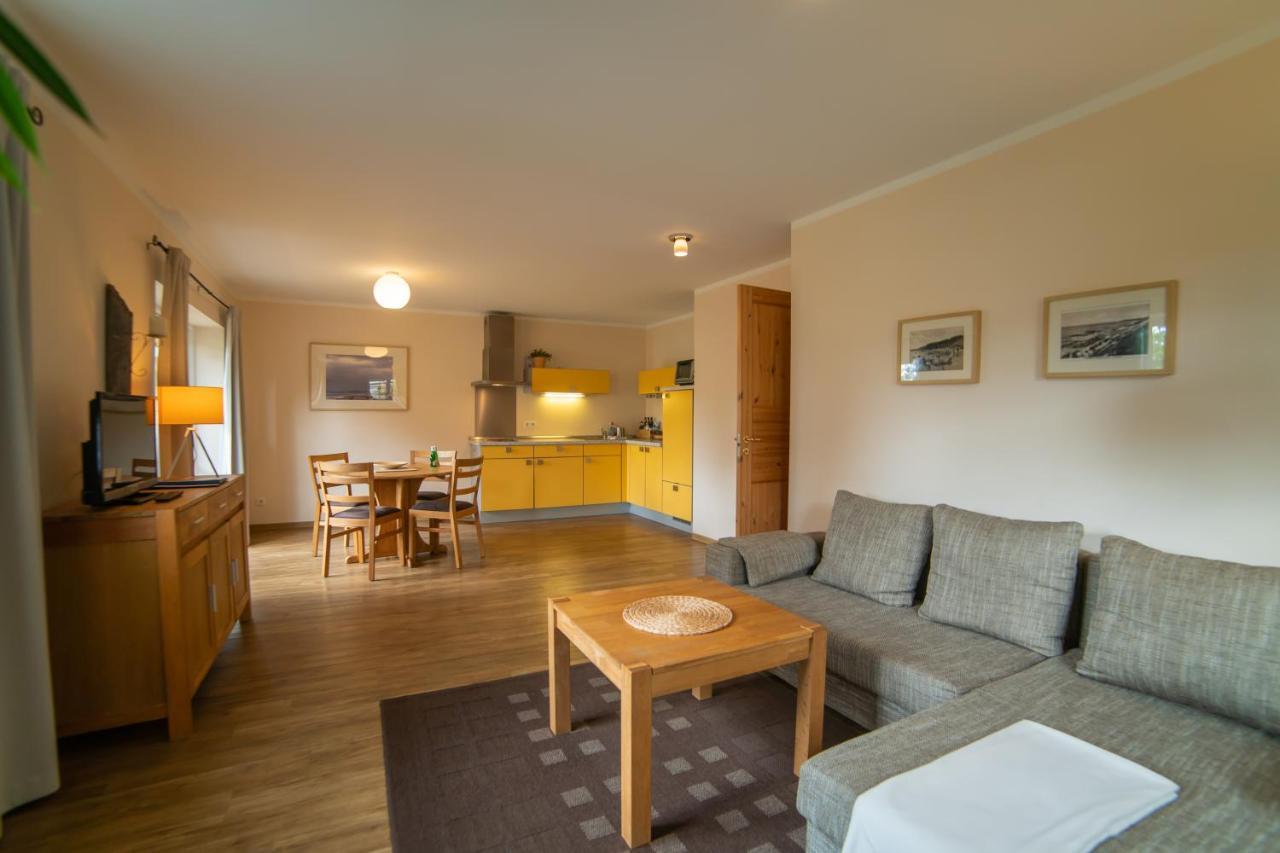 Haus Stoertebeker Appartements - Hotel Garni, Seebad Lubmin Bagian luar foto