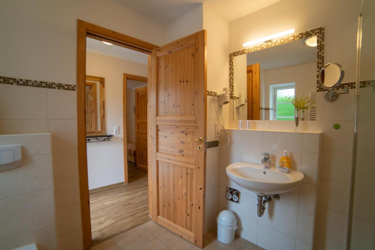 Haus Stoertebeker Appartements - Hotel Garni, Seebad Lubmin Bagian luar foto